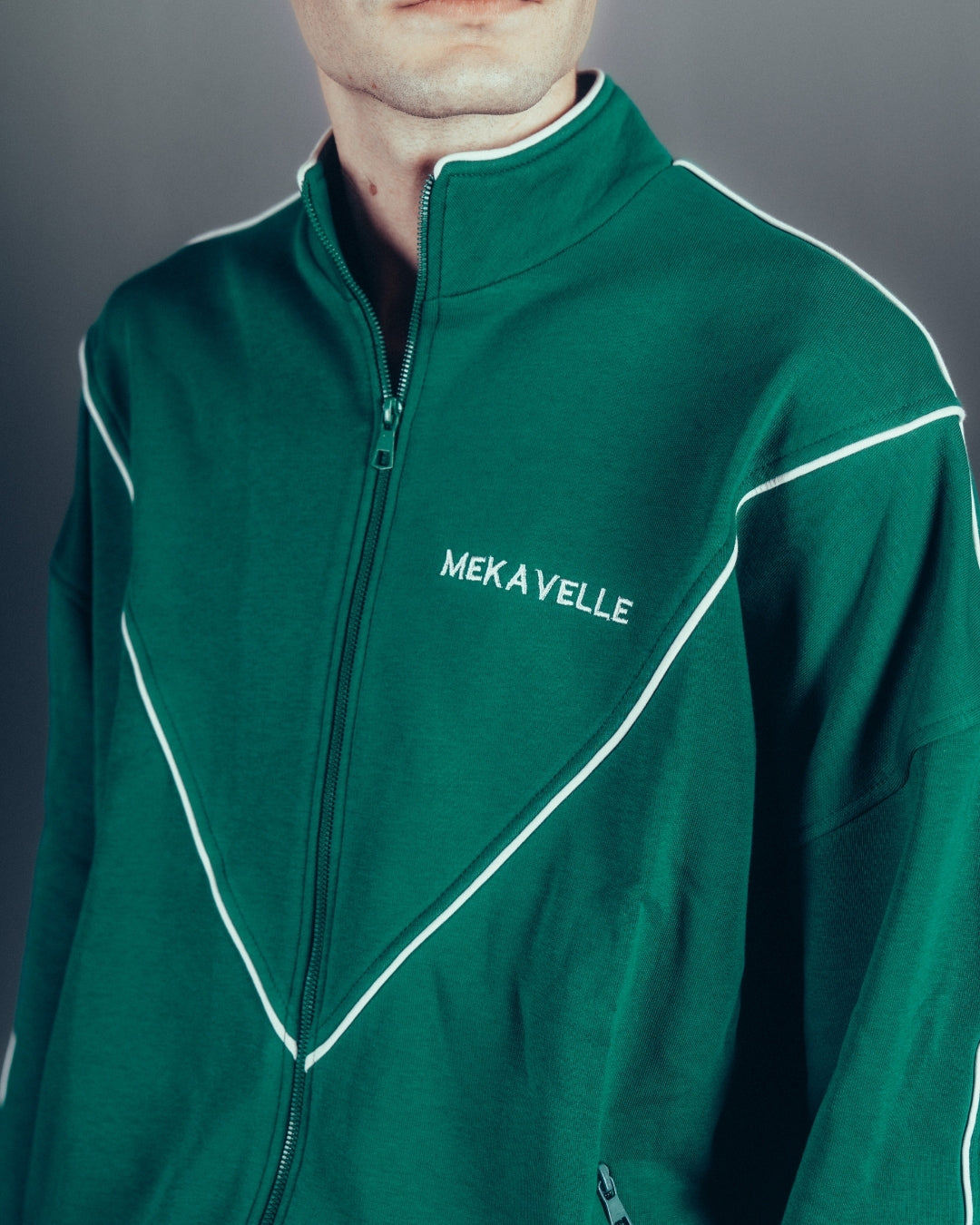 EMERALD V-TRACK SUIT