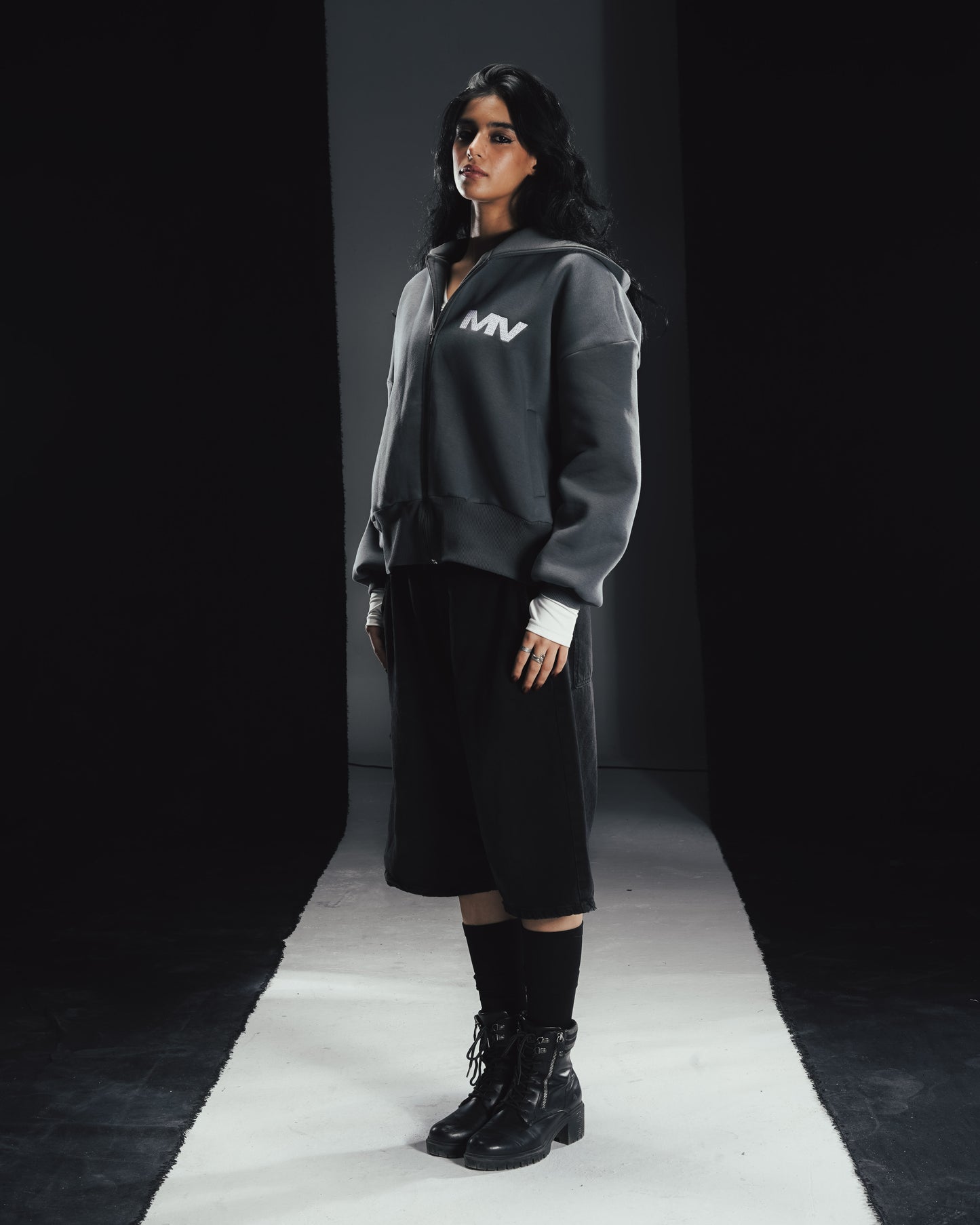Space grey MV cropped zipper