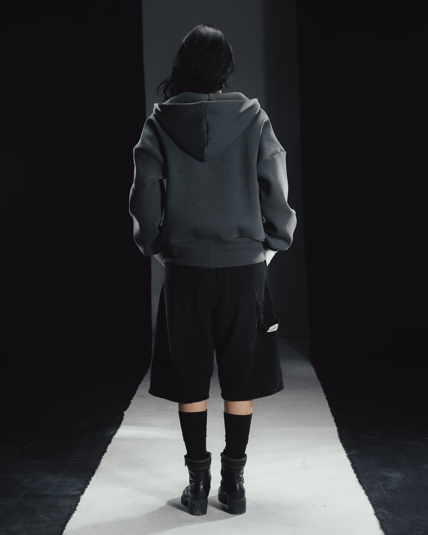 Space grey MV cropped zipper
