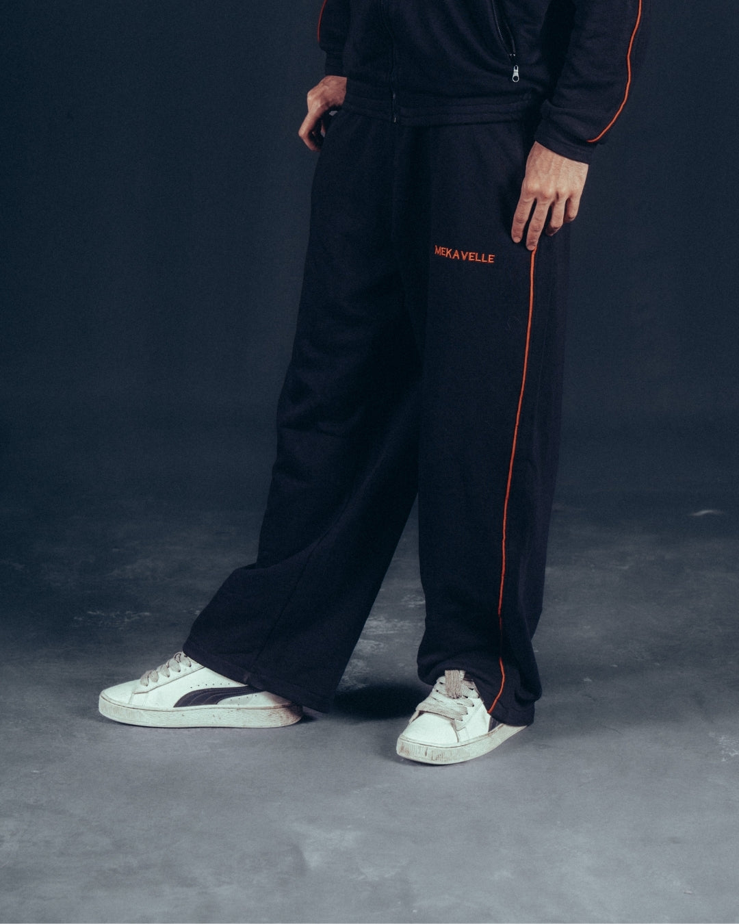 NIGHT V-TRACK PANTS
