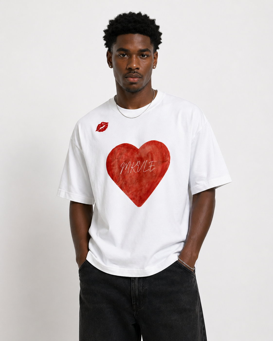 MKVLE KISS TEE