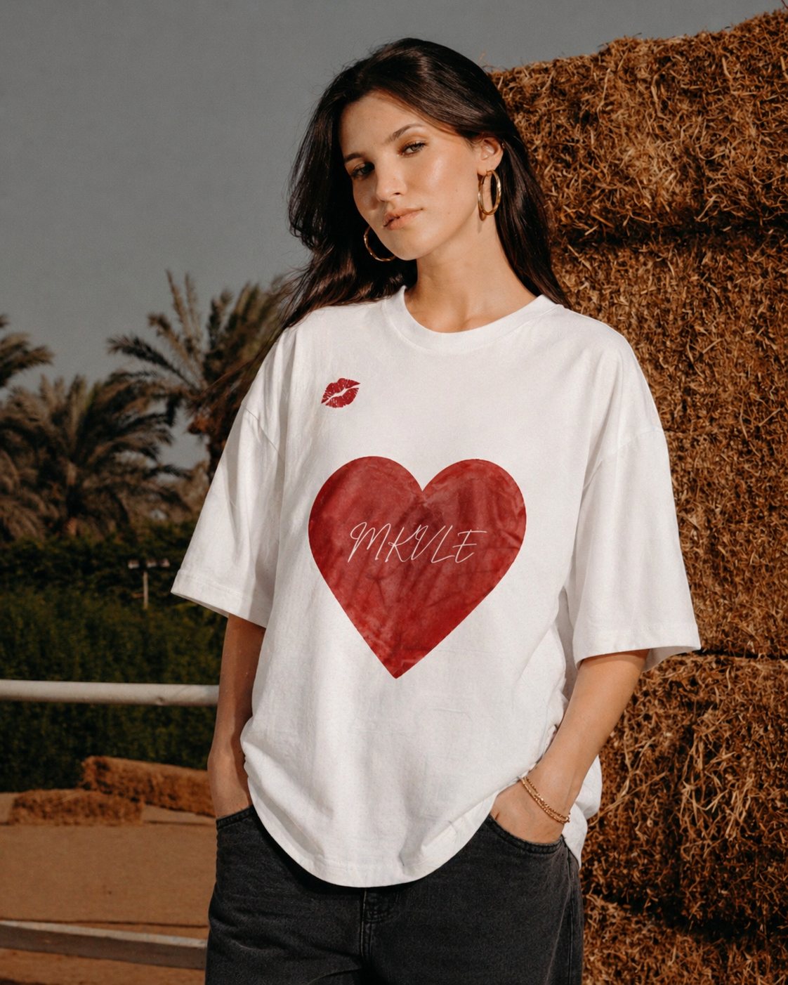 MKVLE KISS TEE